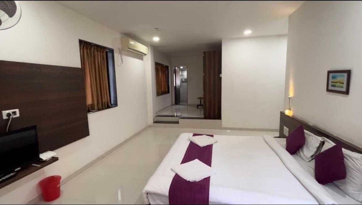 Отель Saiba Residency Pirangut Экстерьер фото